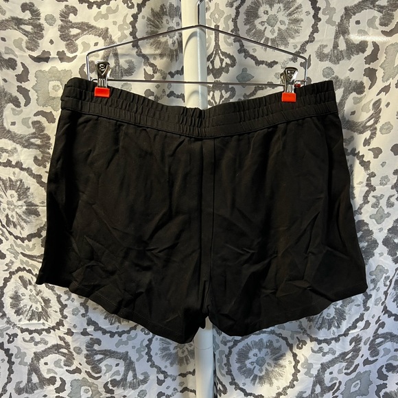 Paperbag Style Shorts! - Picture 2 of 3